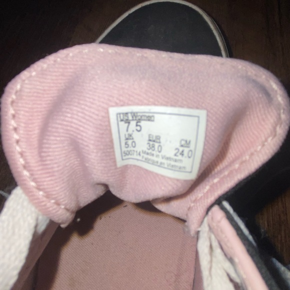 Pink and Black Checkered vans - Picture 5 of 5